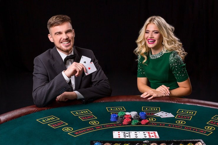 Tampilan meja roulette live di cocol888 dengan roda berputar, layar taruhan interaktif, dan dealer profesional di studio multi-kamera